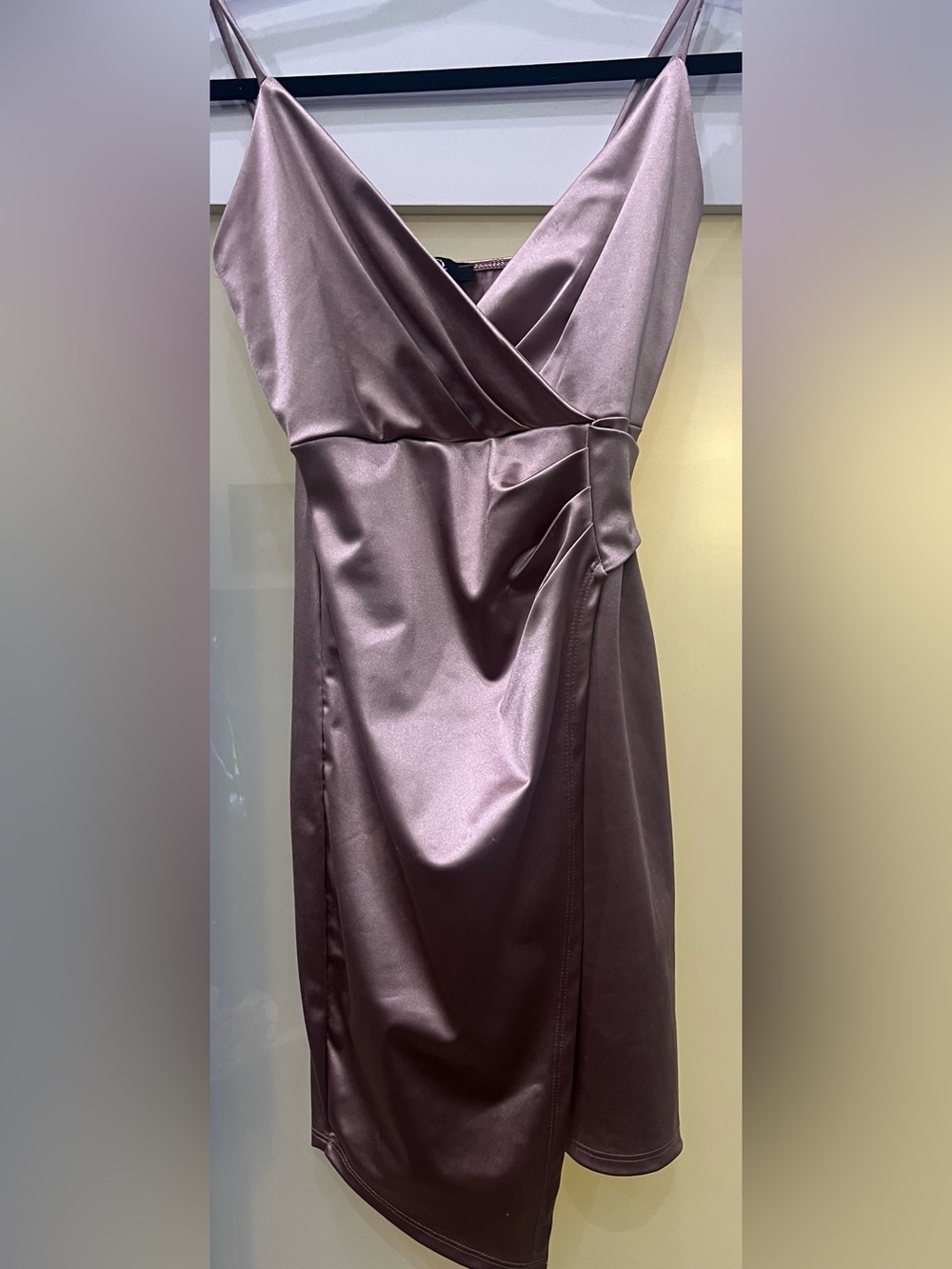 Q Mauve Satin Faux Wrap Mini Dress Size Small